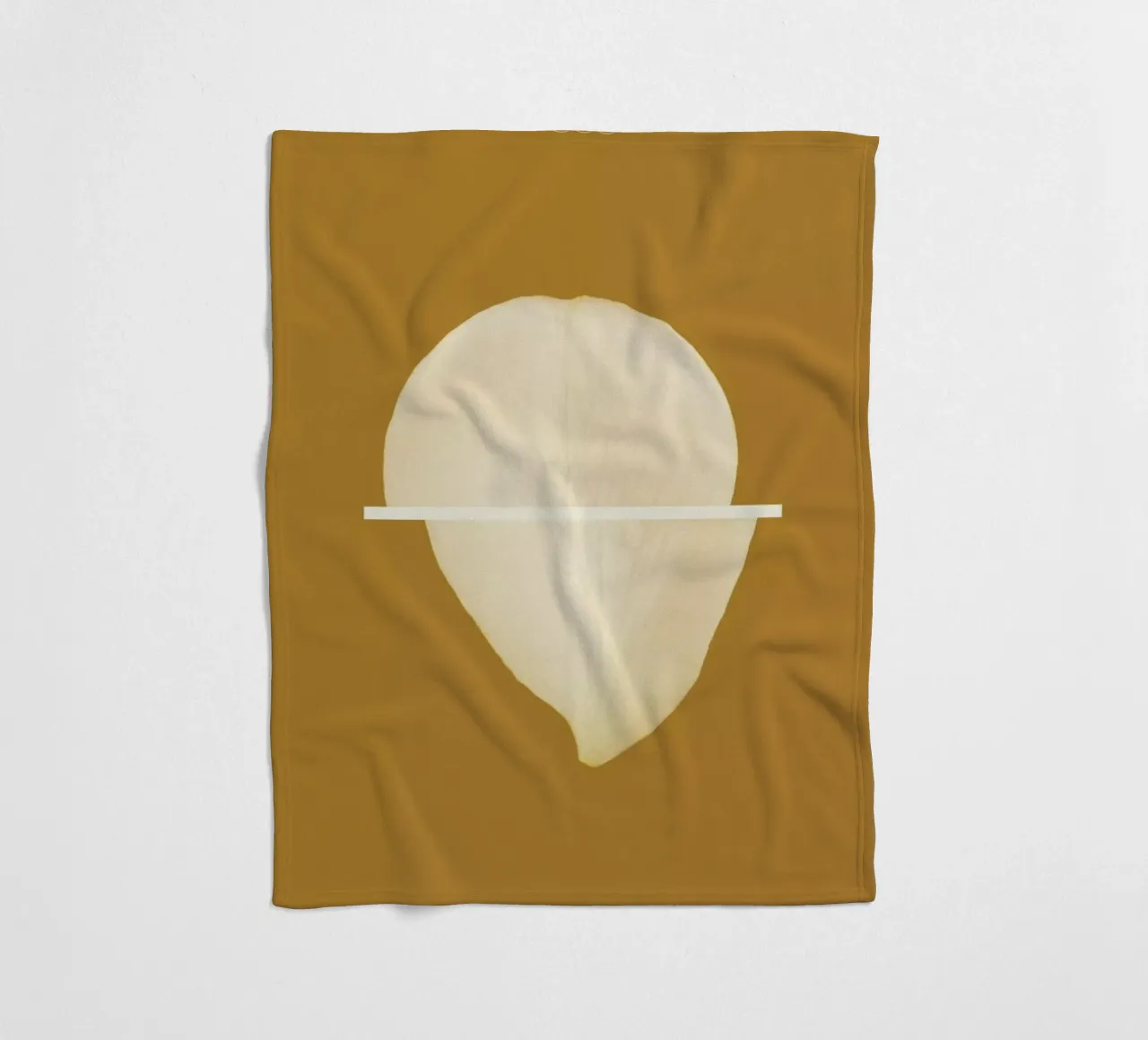 Petal Project No. 02 coperta in pile da Bryon S. White