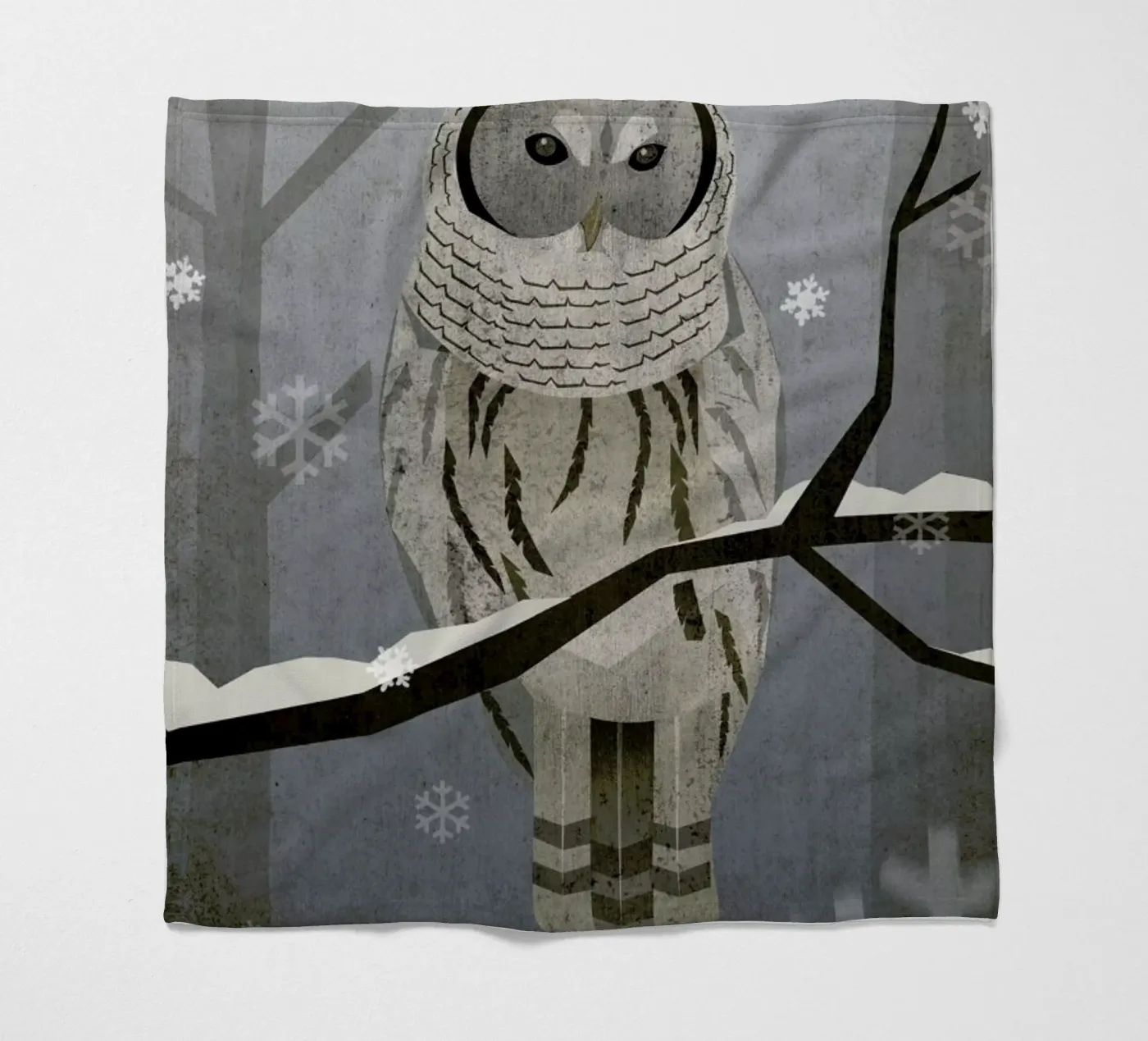 Schnee-Eule fleece blanket by Sabrina Ziegenhorn