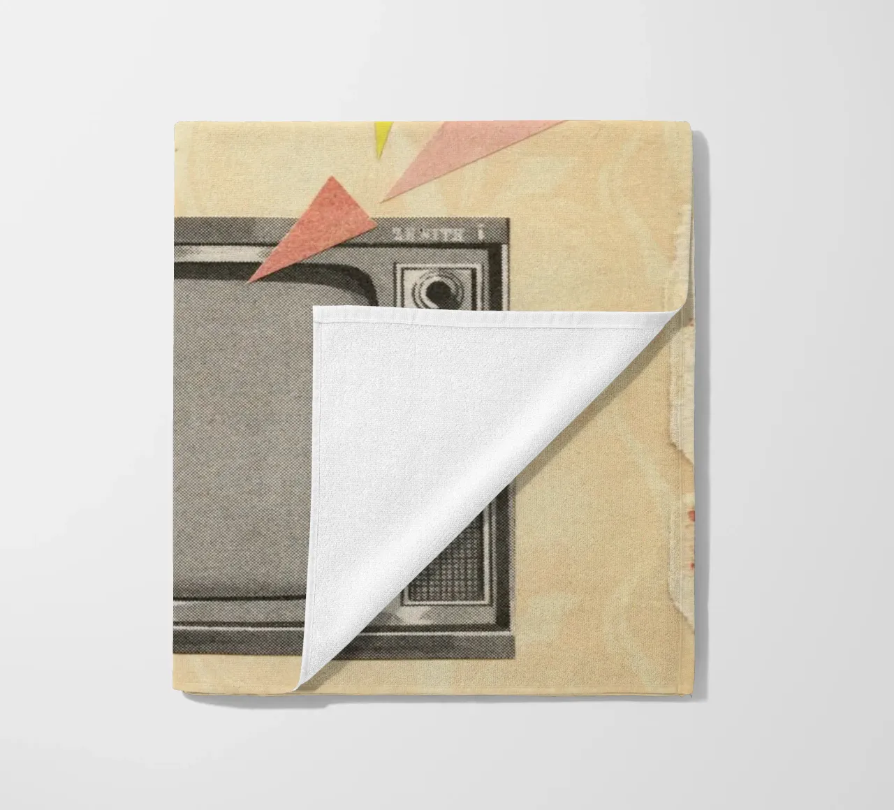 Televisione telo mare da Cassia Beck Collage