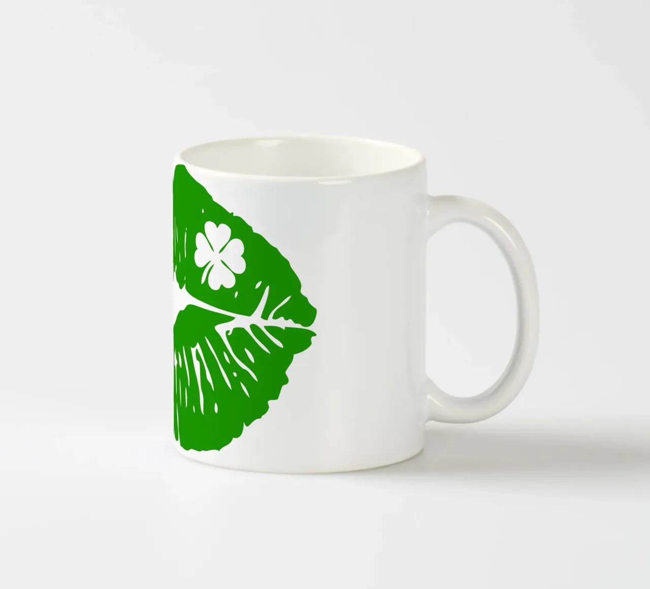 st patrick lippen iconisch kunstontwerp keramische mok van onefeelshop