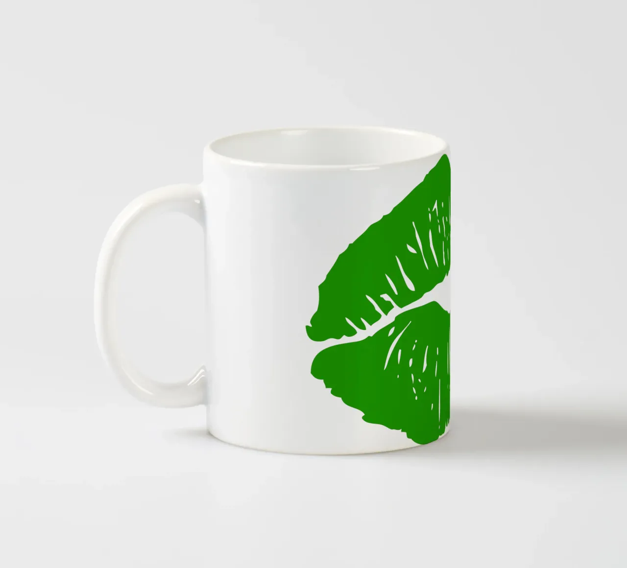 st patrick lippen iconisch kunstontwerp keramische mok van onefeelshop