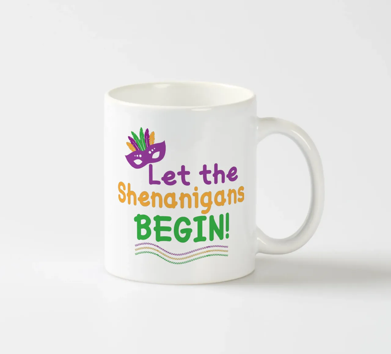 Che il gioco sia iniziato! tazza in ceramica da onefeelshop