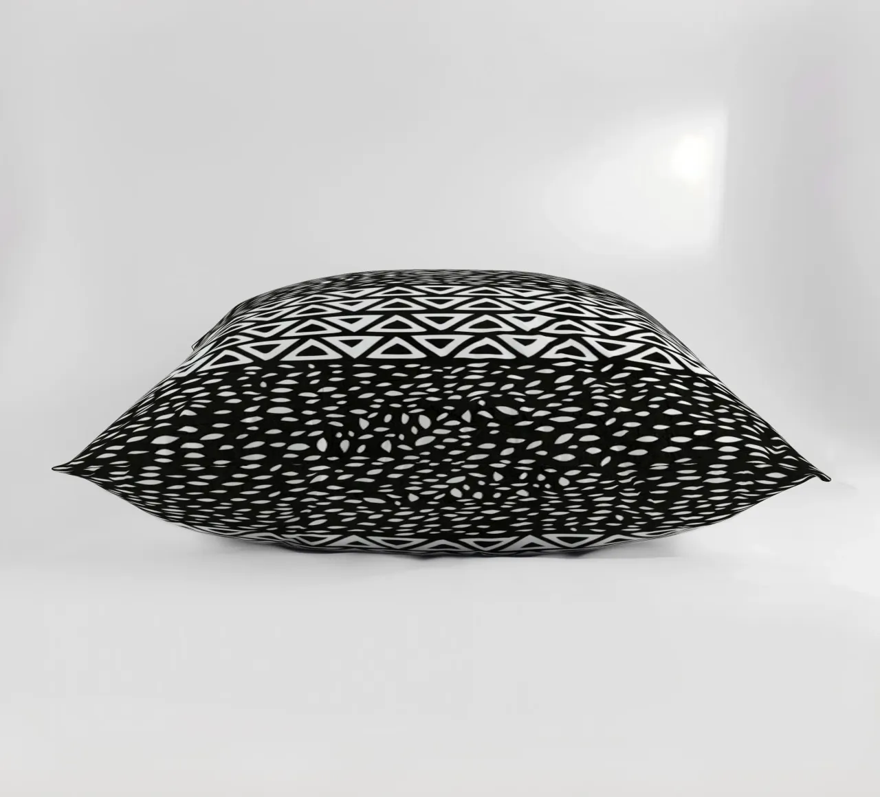 Wind Night Path cuscino da Pom Graphic Design