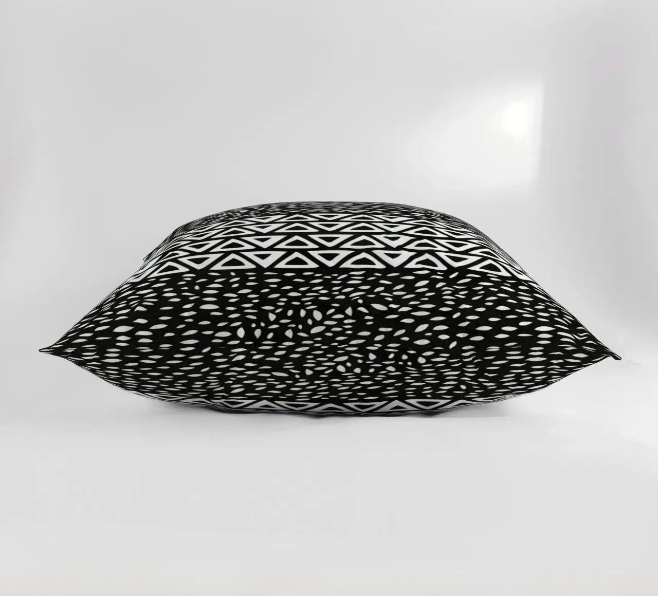 Wind Night Path cuscino da Pom Graphic Design