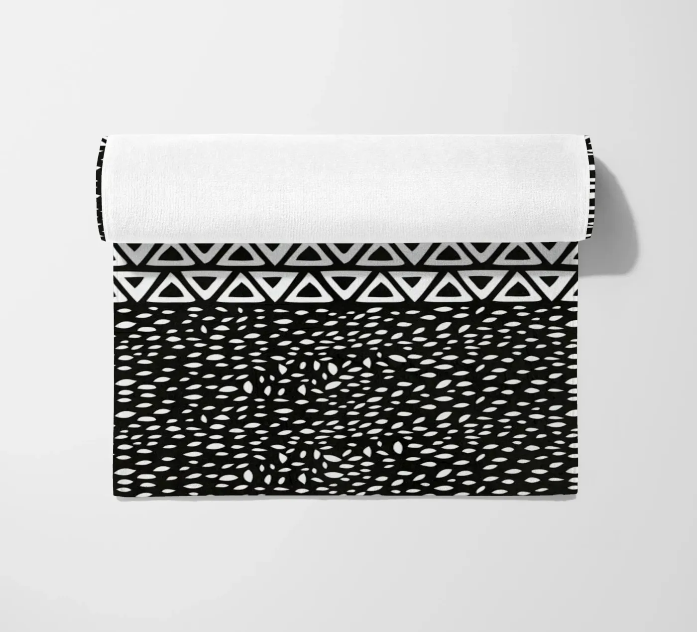 Wind Night Path strandhanddoek van Pom Graphic Design