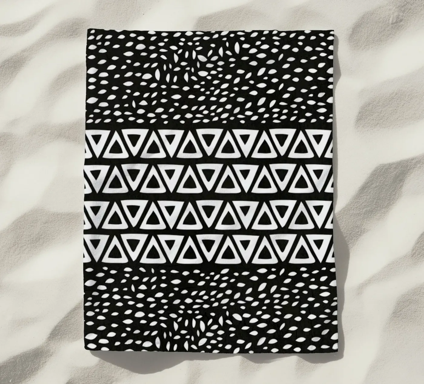 Wind Night Path strandhanddoek van Pom Graphic Design