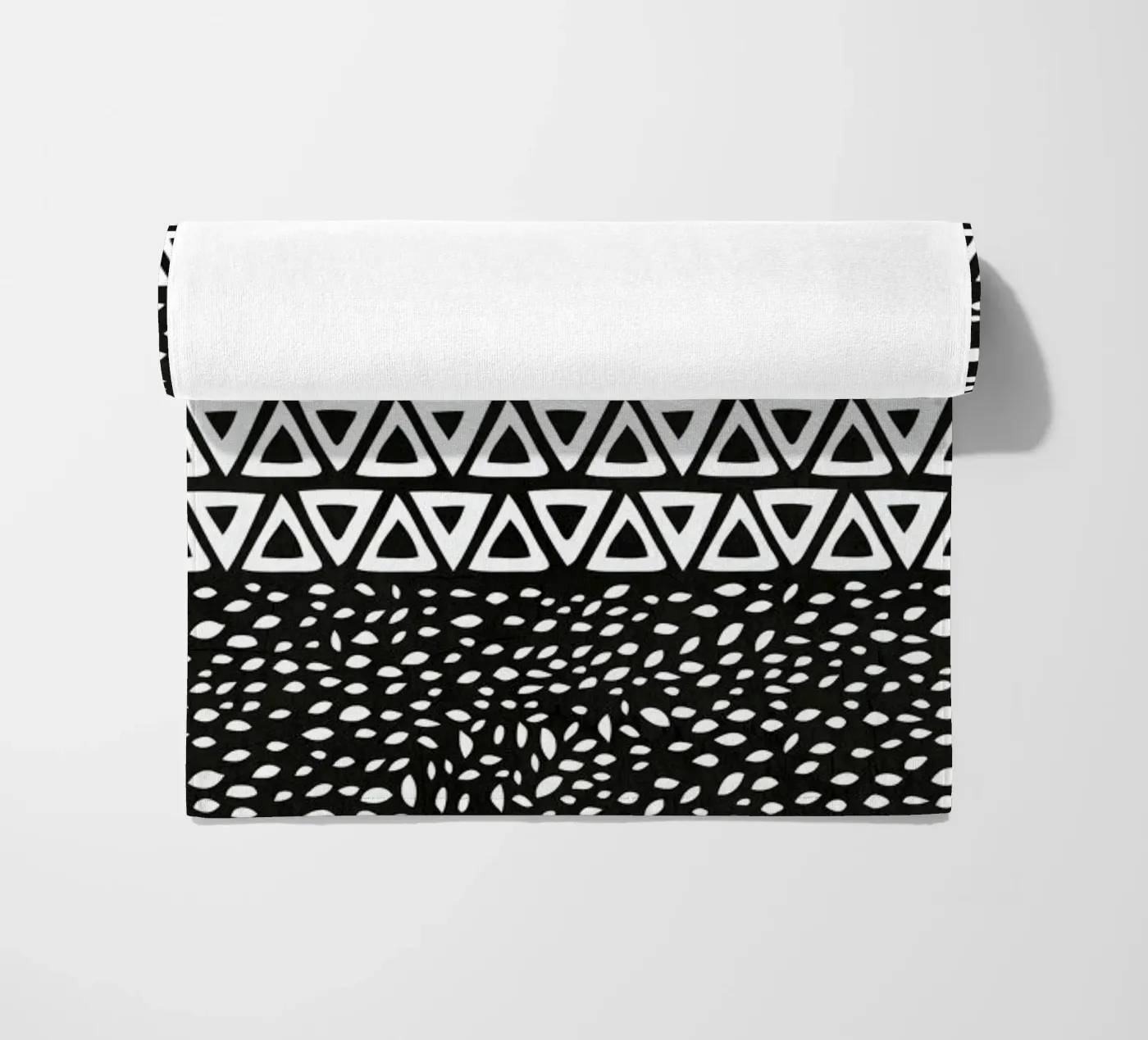Wind Night Path strandhanddoek van Pom Graphic Design