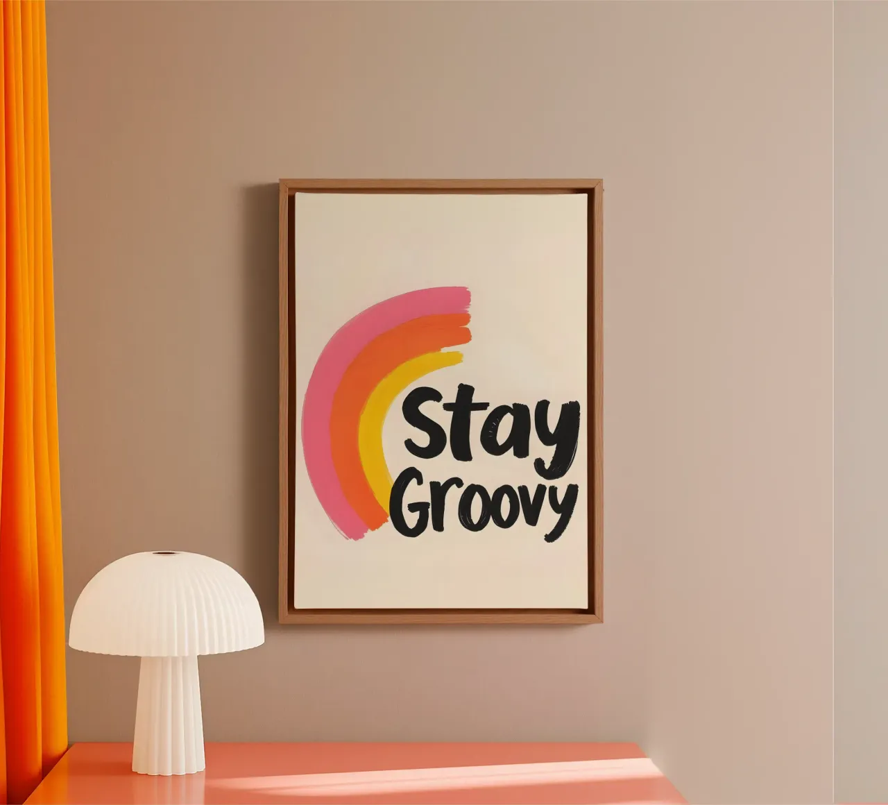 Stay Groovy - Design arcobaleno di ispirazione retrò tela con Cornice a cassetta da QuooodZ by MooodzArt
