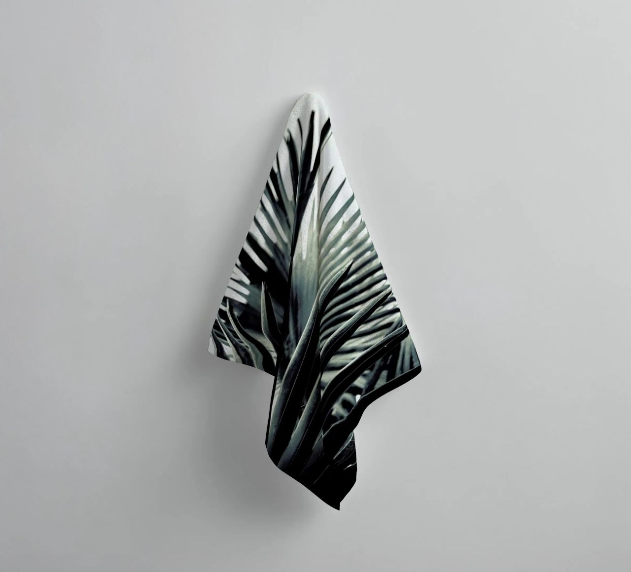 Palm Shade 2 Handtuch von Chris Abatzis