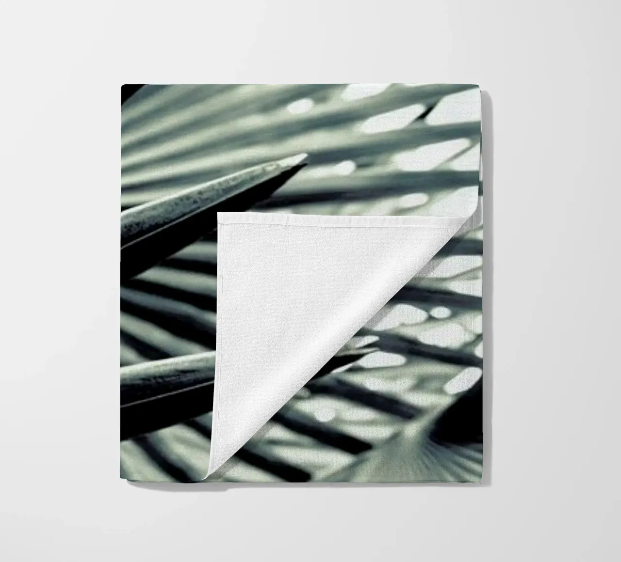 Palm Shade 2 telo mare da Chris Abatzis