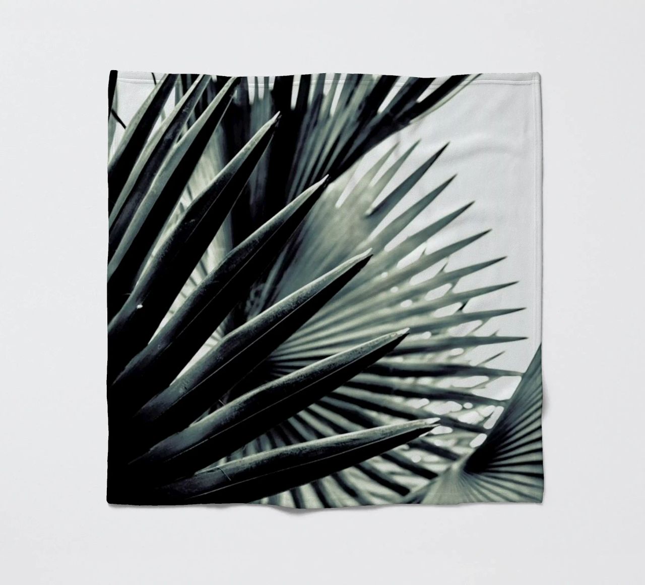 Palm Shade 2 Fleecedecke von Chris Abatzis