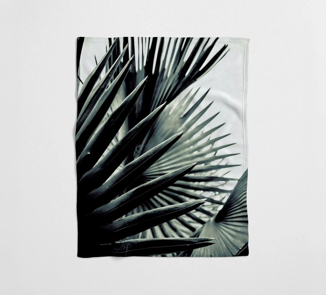 Palm Shade 2 Fleecedecke von Chris Abatzis