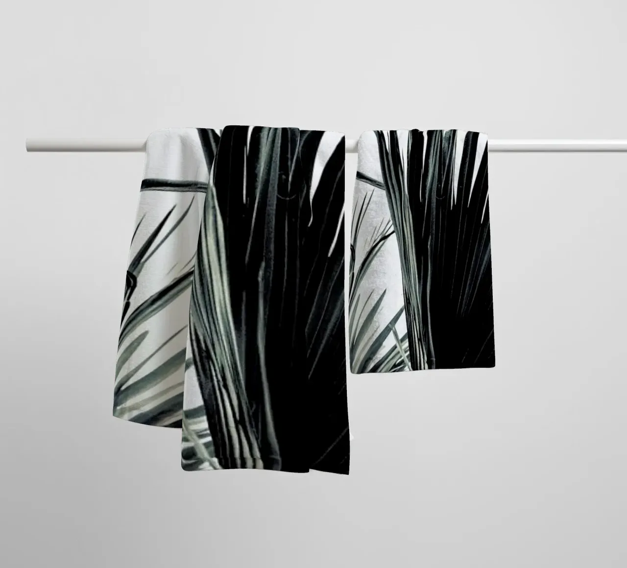 Palm Shade 3 asciugamano da bagno da Chris Abatzis