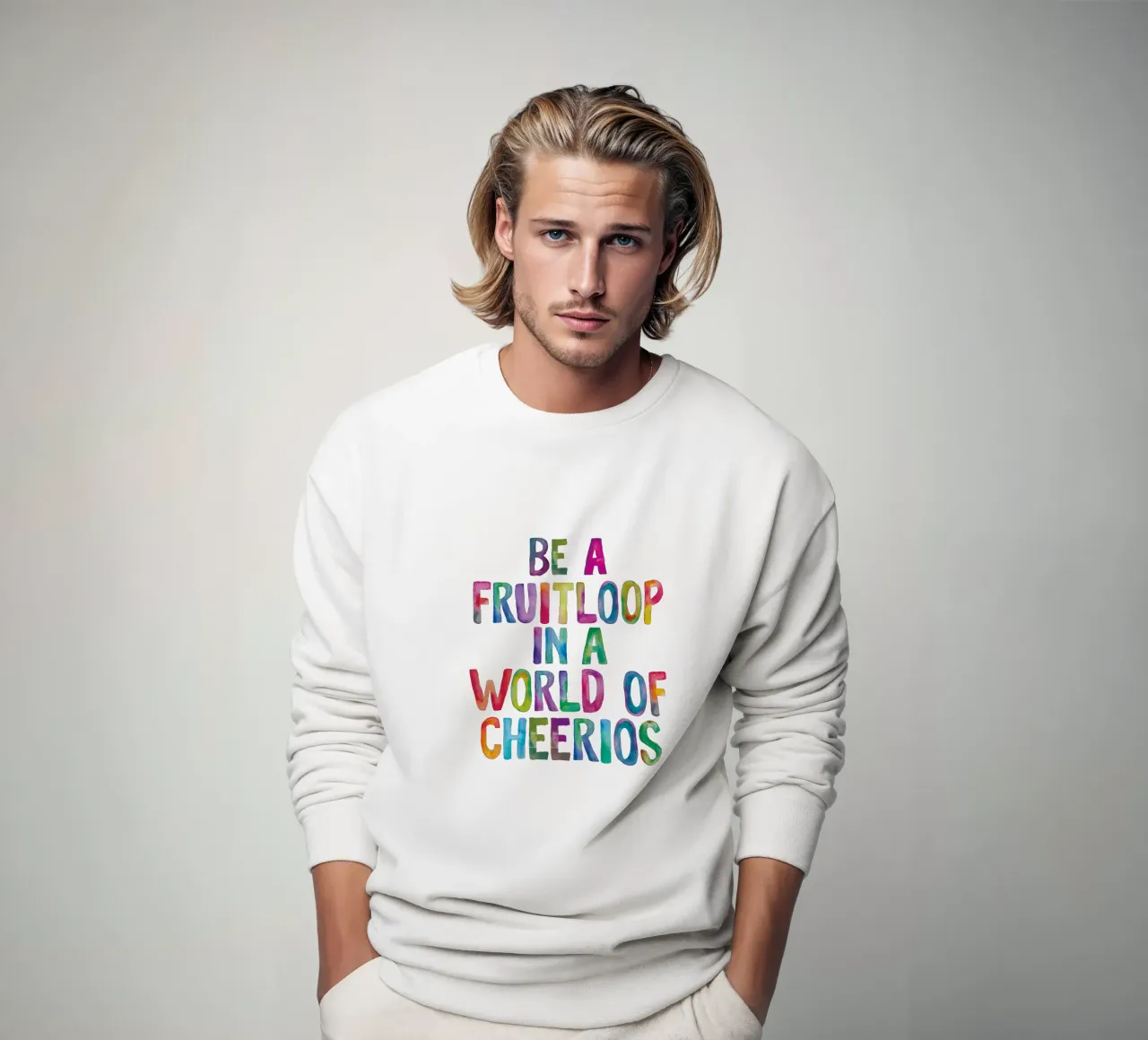 Essere un Fruitloop in un mondo di Cheerios felpa da THE MOTIVATED TYPE