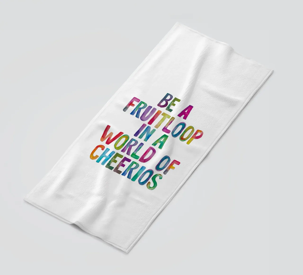 Essere un Fruitloop in un mondo di Cheerios telo mare da THE MOTIVATED TYPE