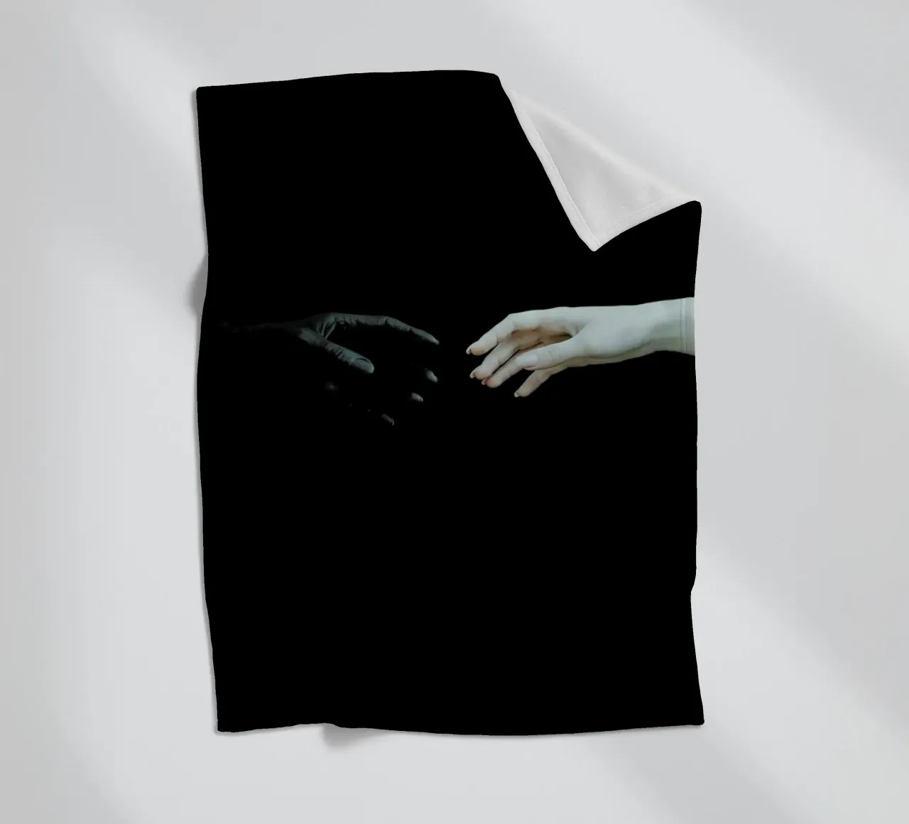 Don't Let Me Go coperta in pile da Jovana Rikalo