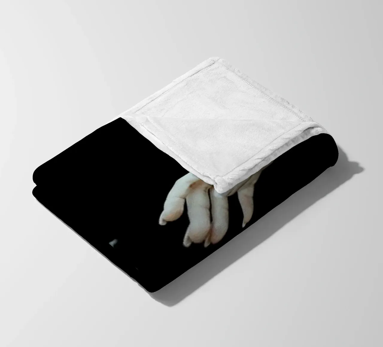 Don't Let Me Go coperta in pile da Jovana Rikalo