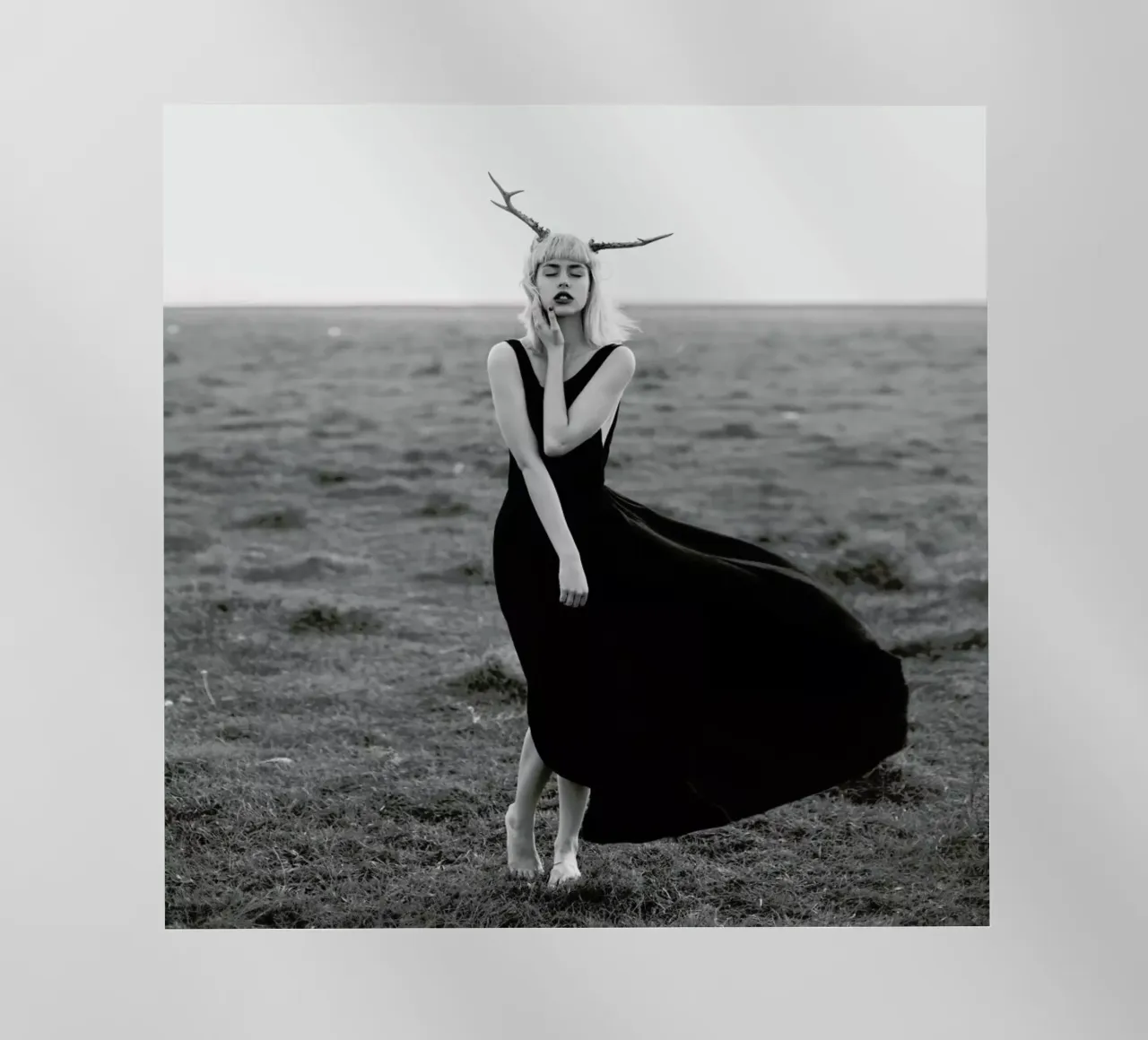 Playing With Demons pellicola backlit da Jovana Rikalo