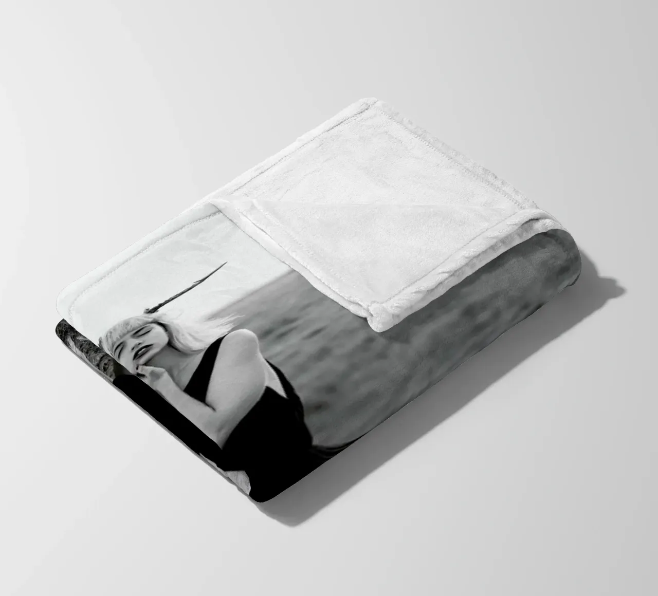 Playing With Demons coperta in pile da Jovana Rikalo