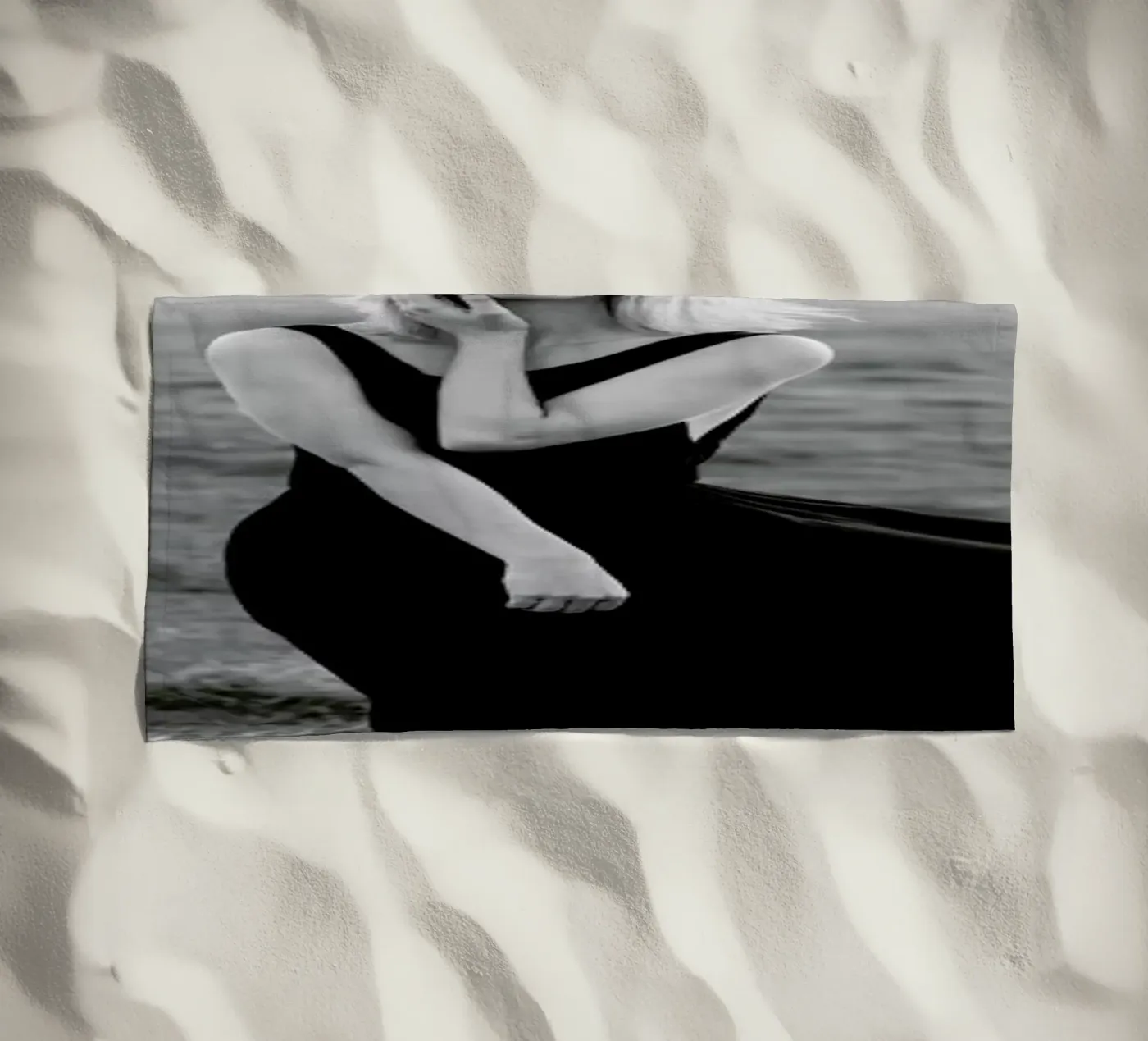 Playing With Demons telo mare da Jovana Rikalo