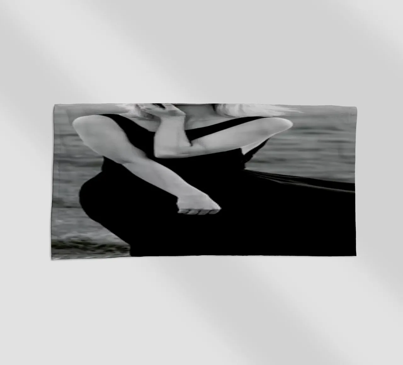 Playing With Demons telo mare da Jovana Rikalo