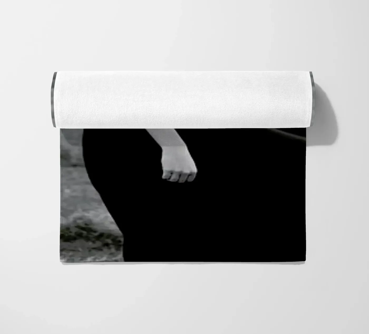 Playing With Demons telo mare da Jovana Rikalo