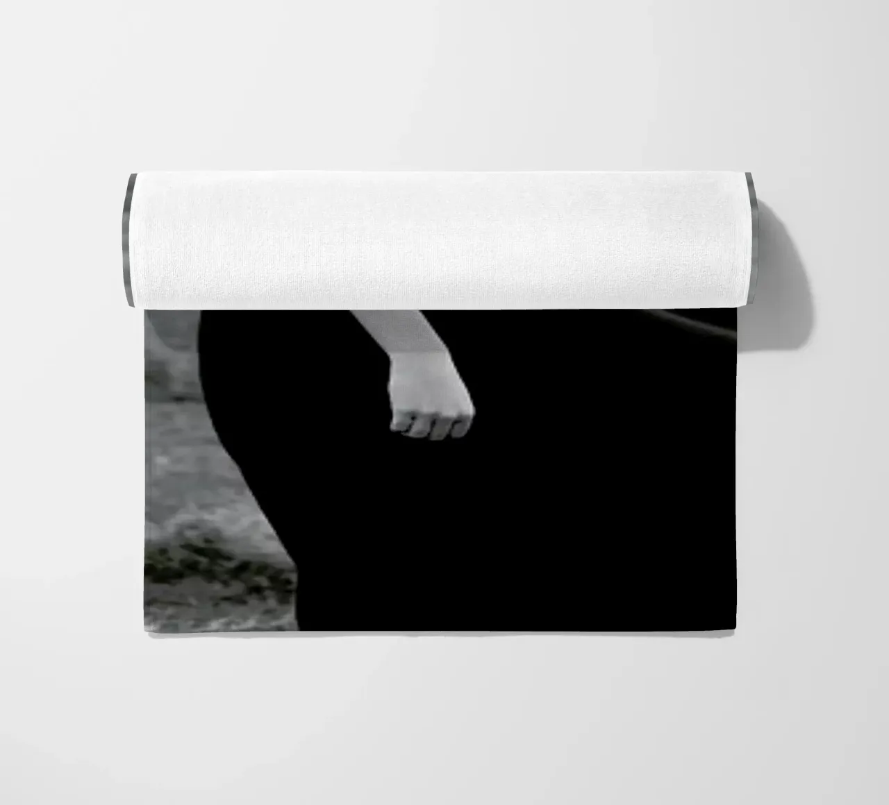 Playing With Demons telo mare da Jovana Rikalo