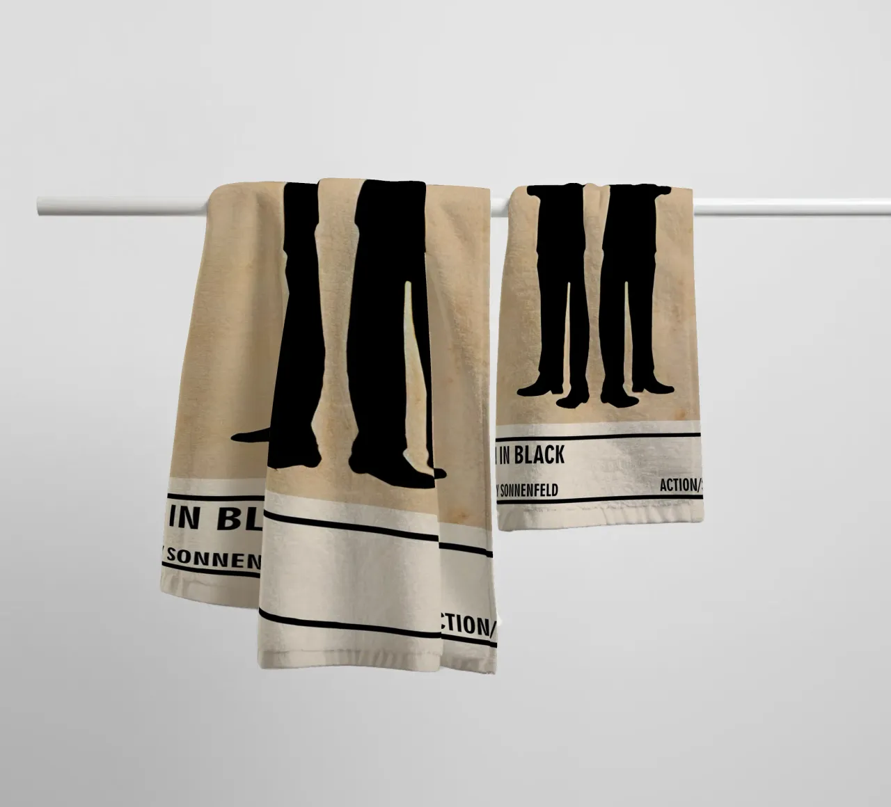 Men in Black asciugamano da bagno da TheArtstudio