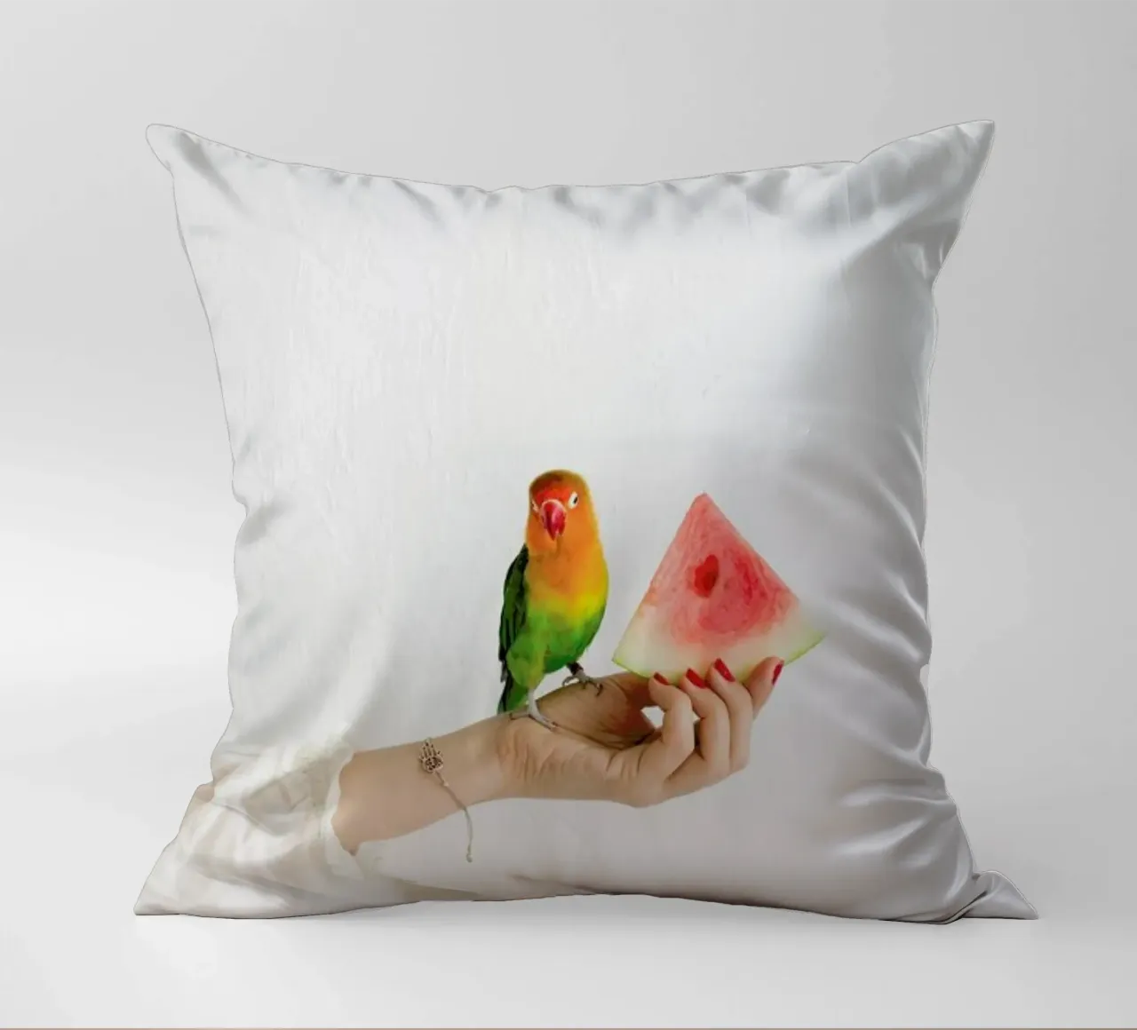 Watermelon And Parrot cuscino da Jovana Rikalo