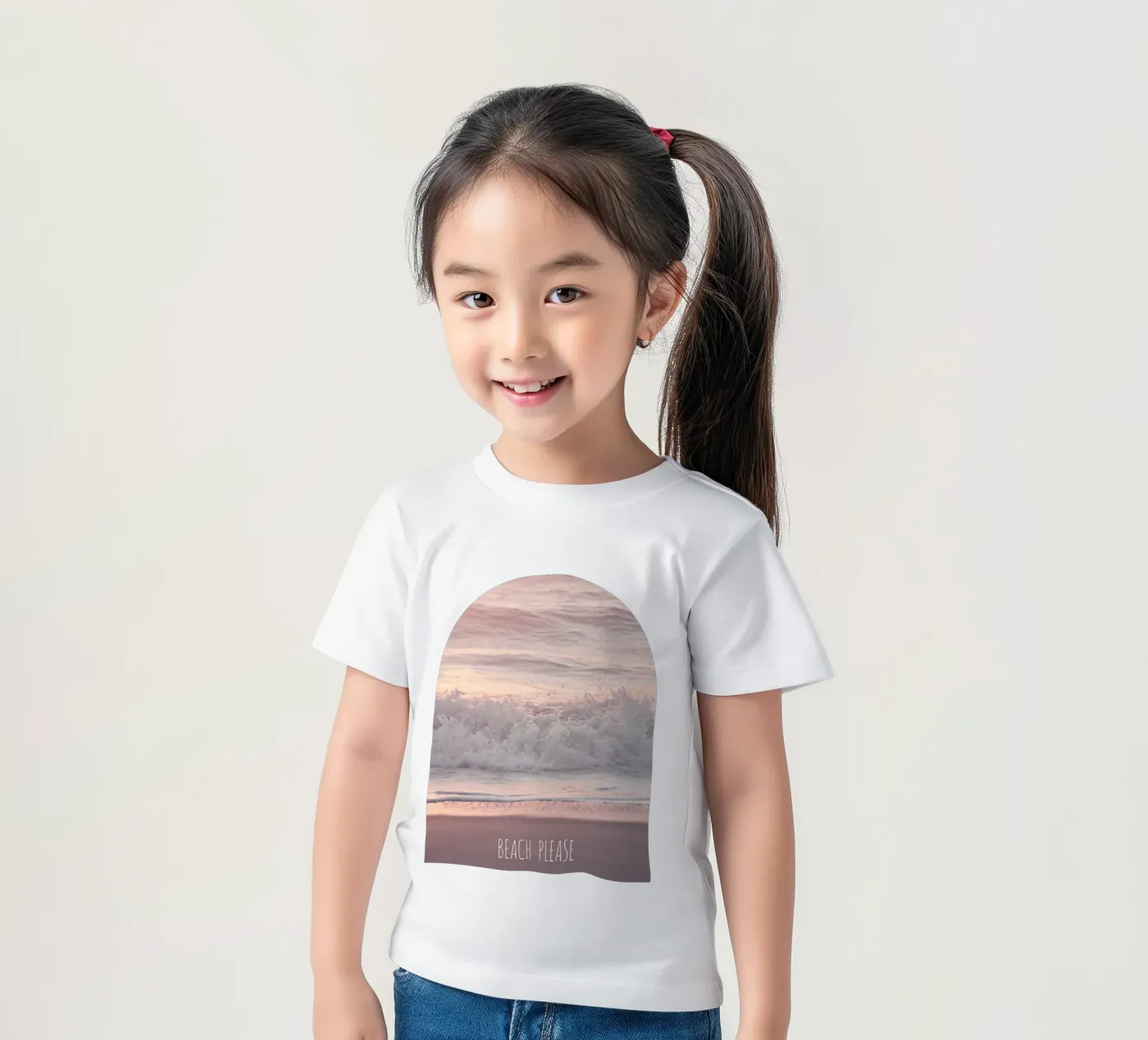 Beach Please kinder t-shirt van Monika Strigel
