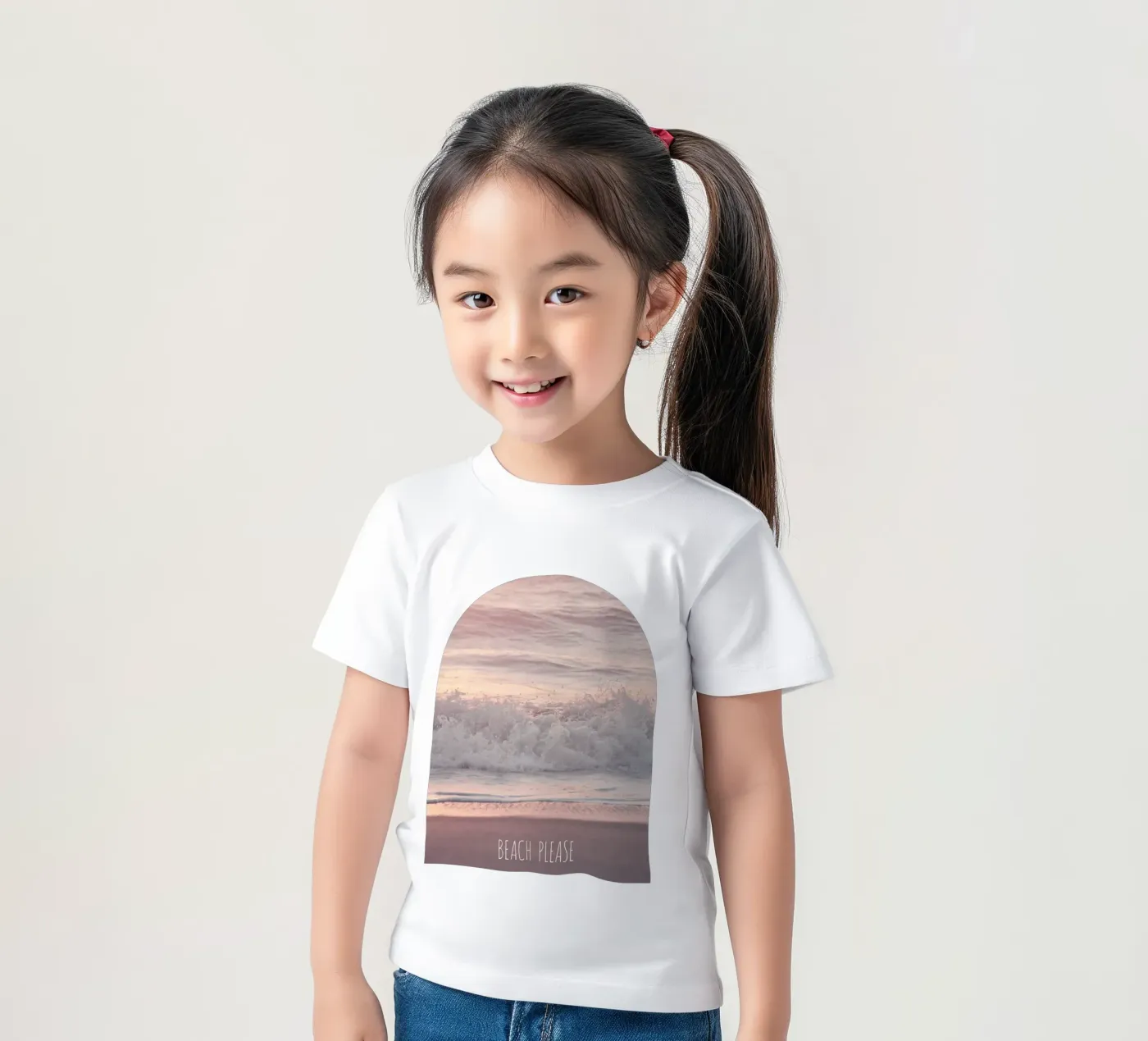 Beach Please kinder t-shirt van Monika Strigel