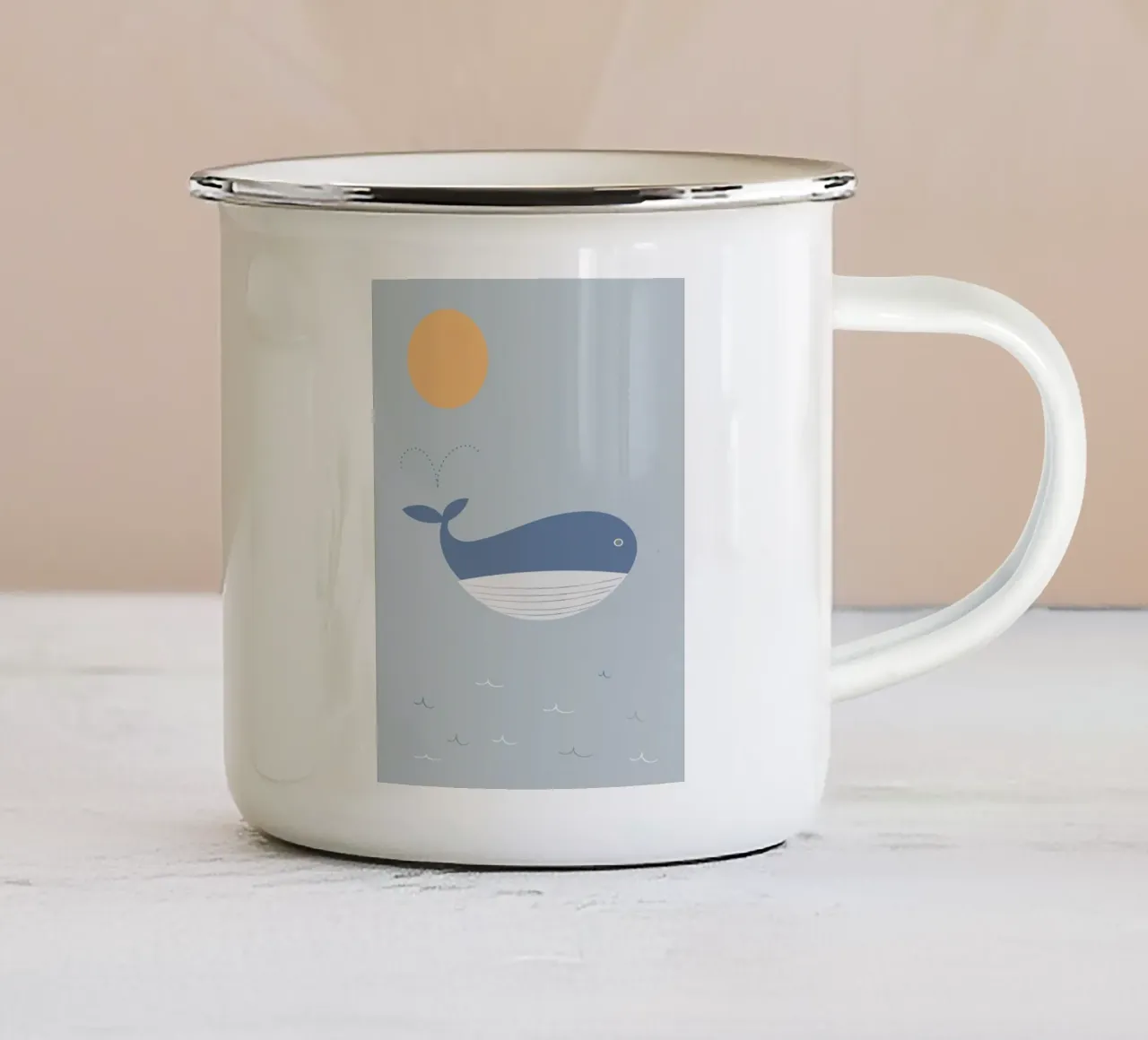 The sun and a whale on the ocean tazza in smalto da natural neutral
