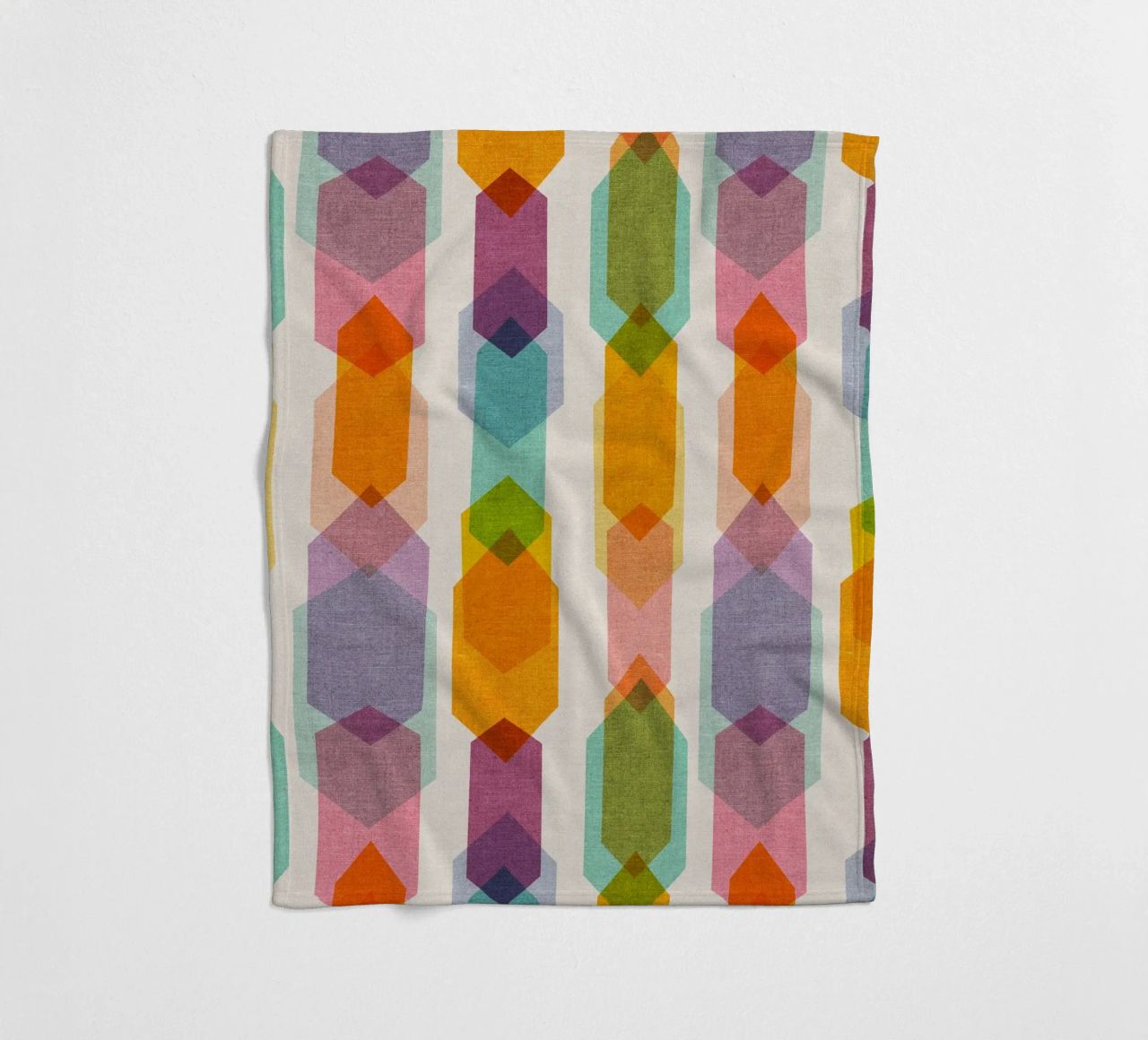 Cecilia Mok - Elements Rainbow Half Drop coperta in pile da The Artcircle