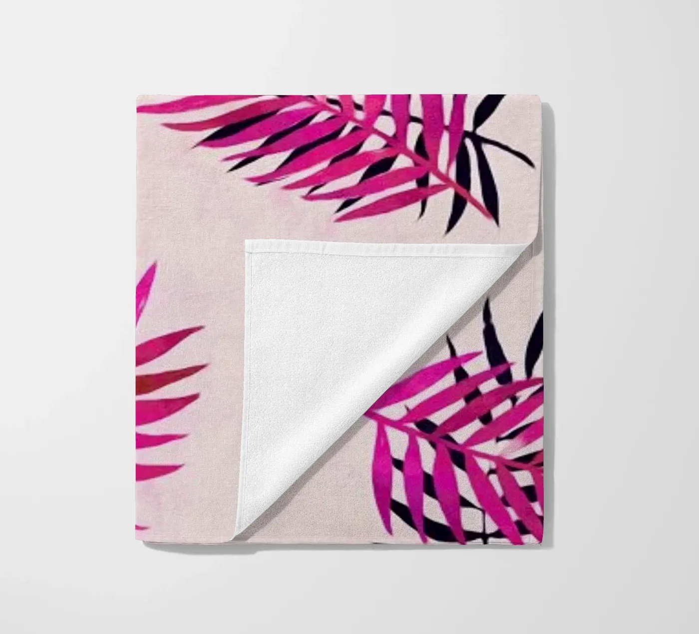 Pink Palm Pattern strandhanddoek van Micklyn Le Feuvre