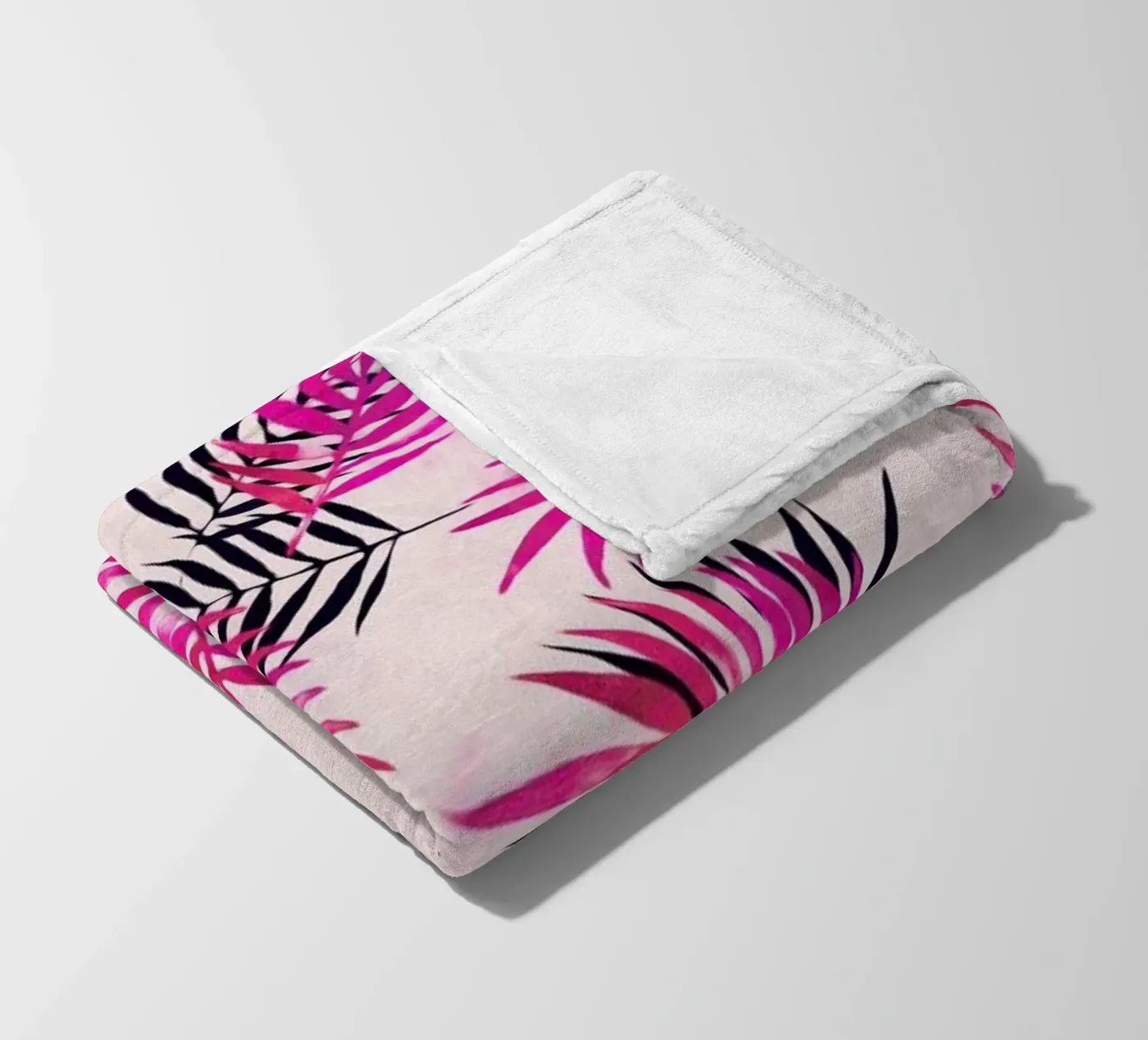 Pink Palm Pattern Fleecedecke von Micklyn Le Feuvre