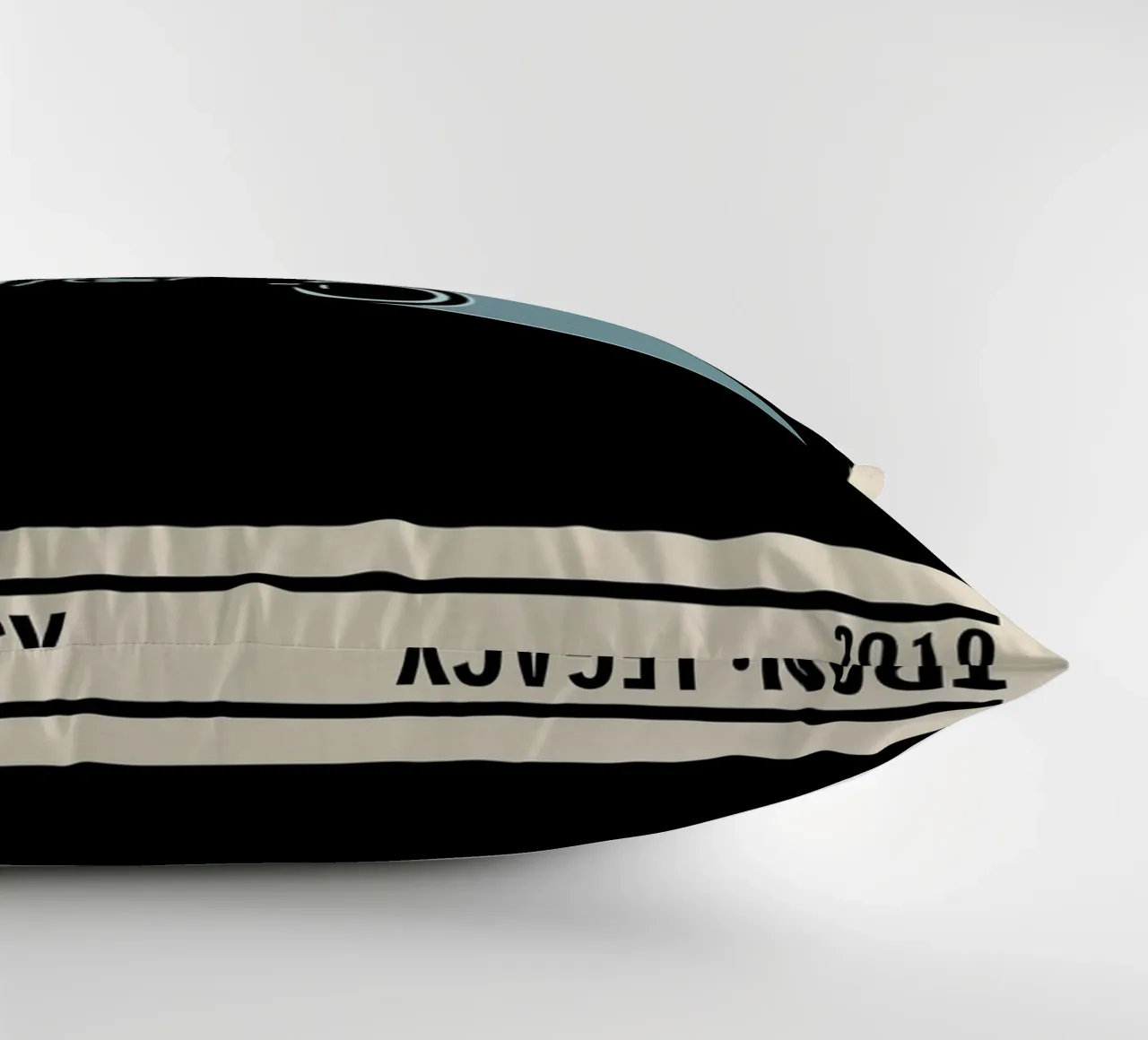 Tron Legacy cuscino da TheArtstudio