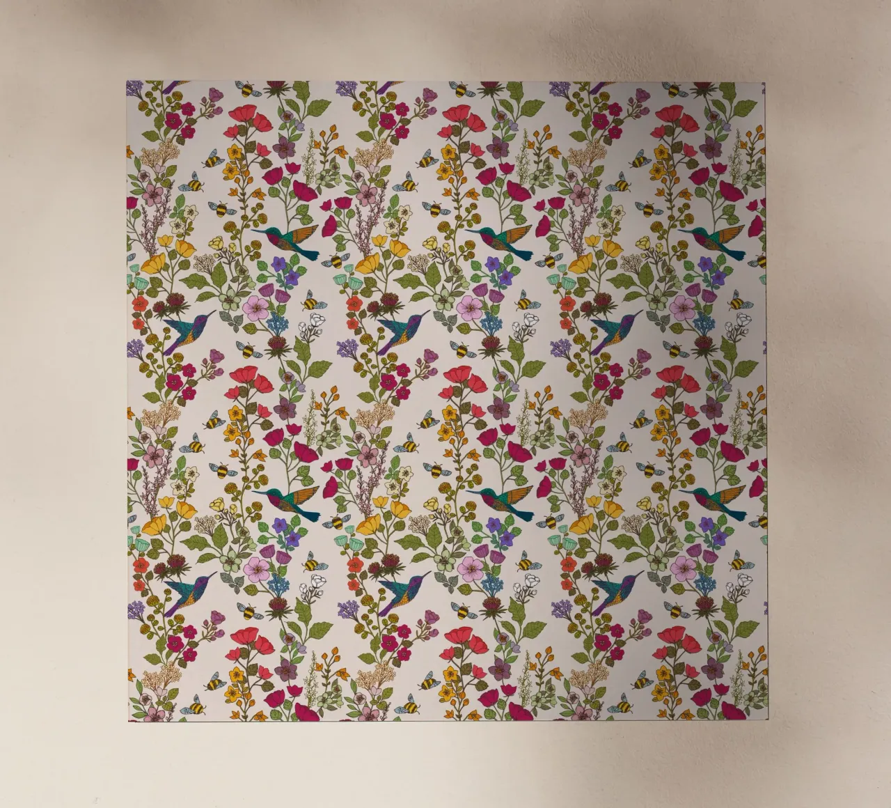 Cecilia Mok - Crema di colibrì e api pellicola backlit da The Artcircle