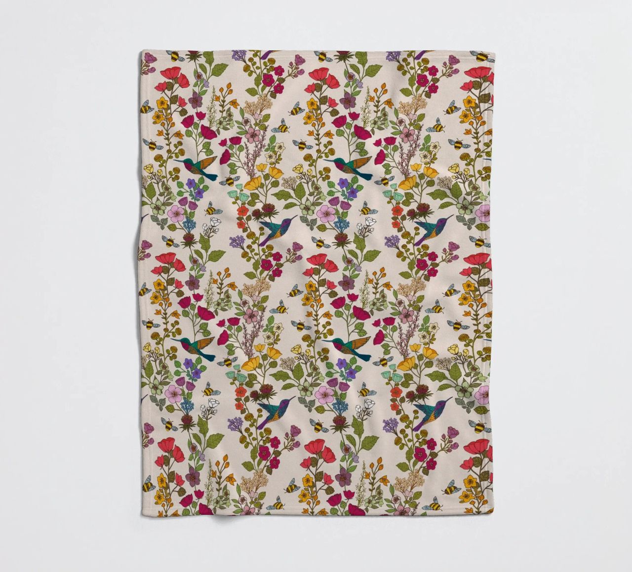 Cecilia Mok - Crema di colibrì e api coperta in pile da The Artcircle