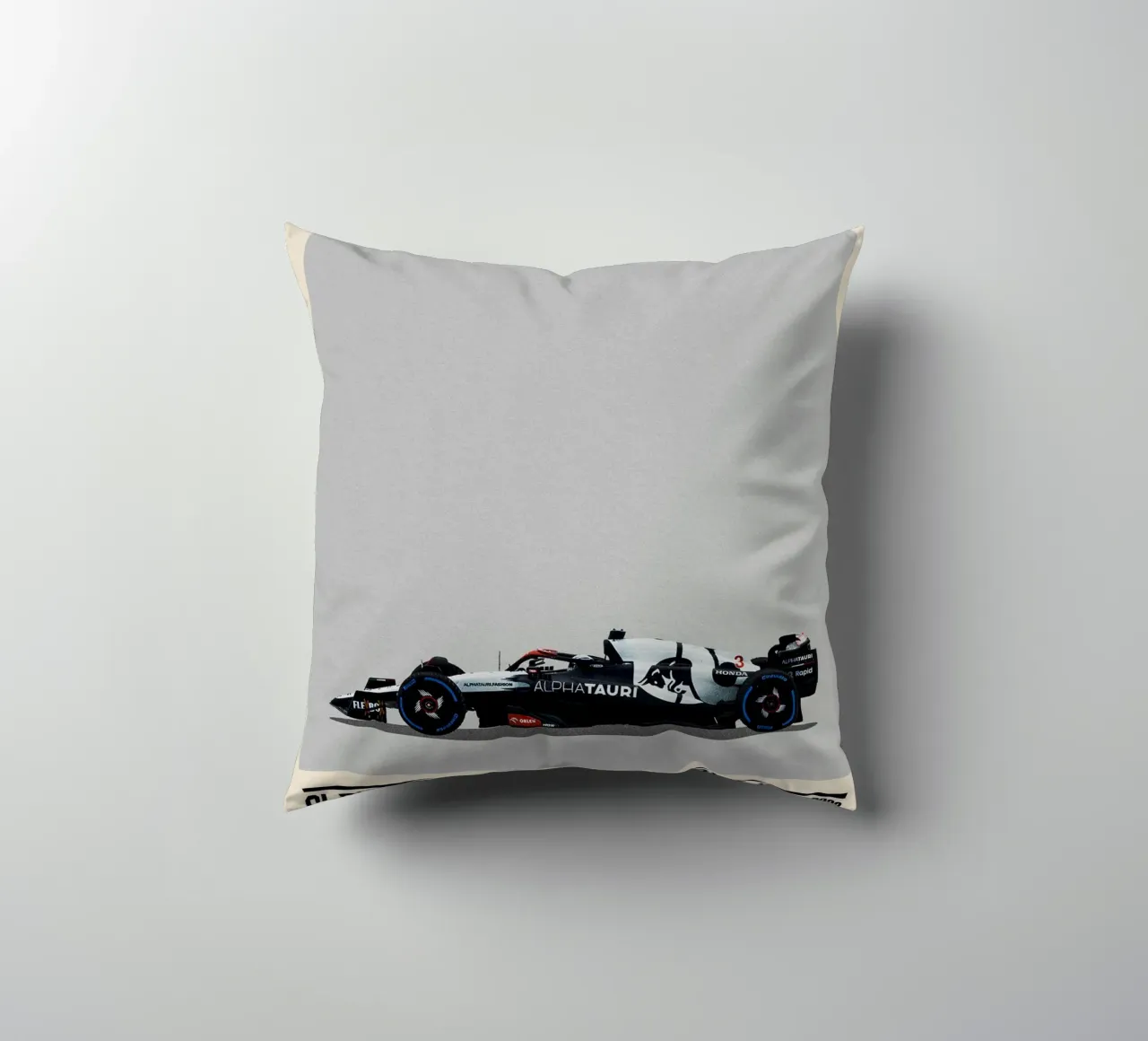 AlphaTauri AT04 Honda RBPT F1 10° Belgian GP cuscino da TheArtstudio