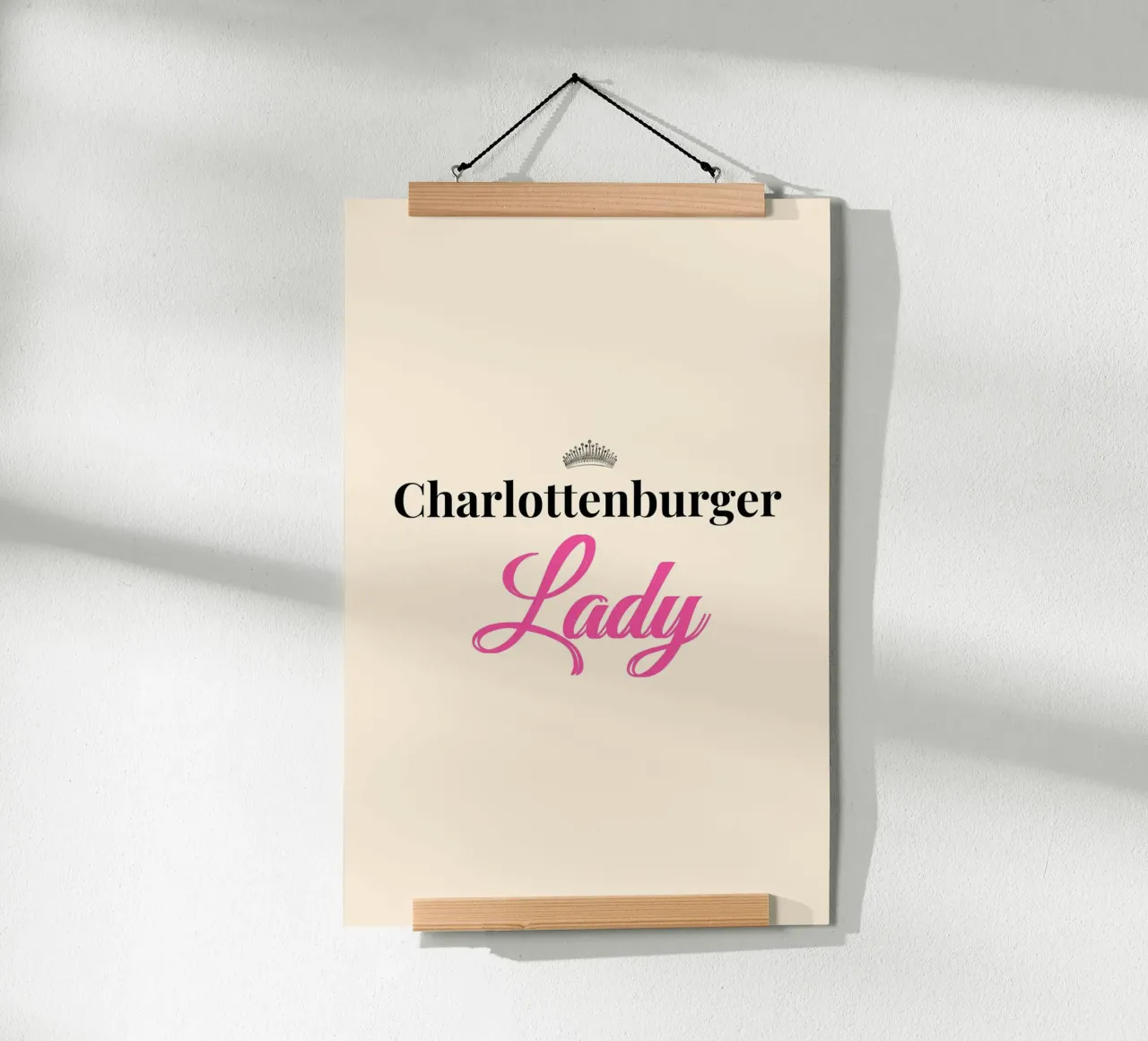 "Charlottenburger Lady" - Tipografia rosa berlinese di design poster da Berlin Moments