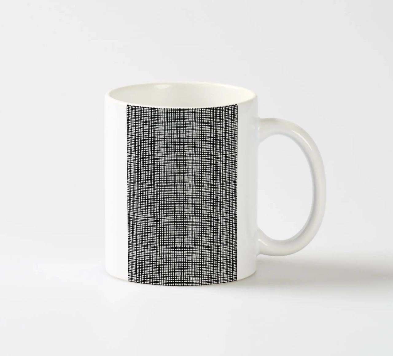 Grid tazza in ceramica da Charlotte Winter