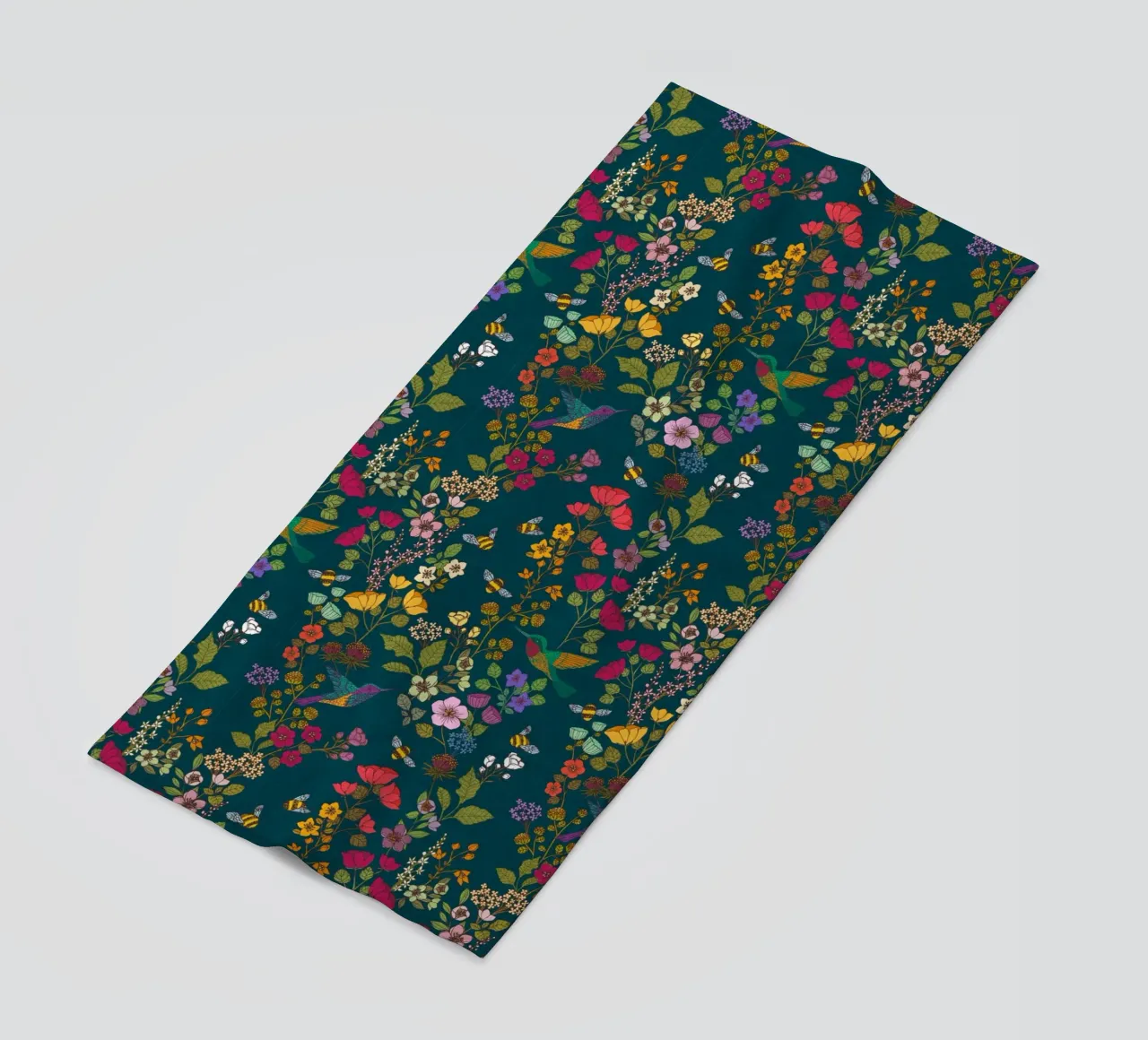 Cecilia Mok - Foresta di colibrì e api telo mare da The Artcircle