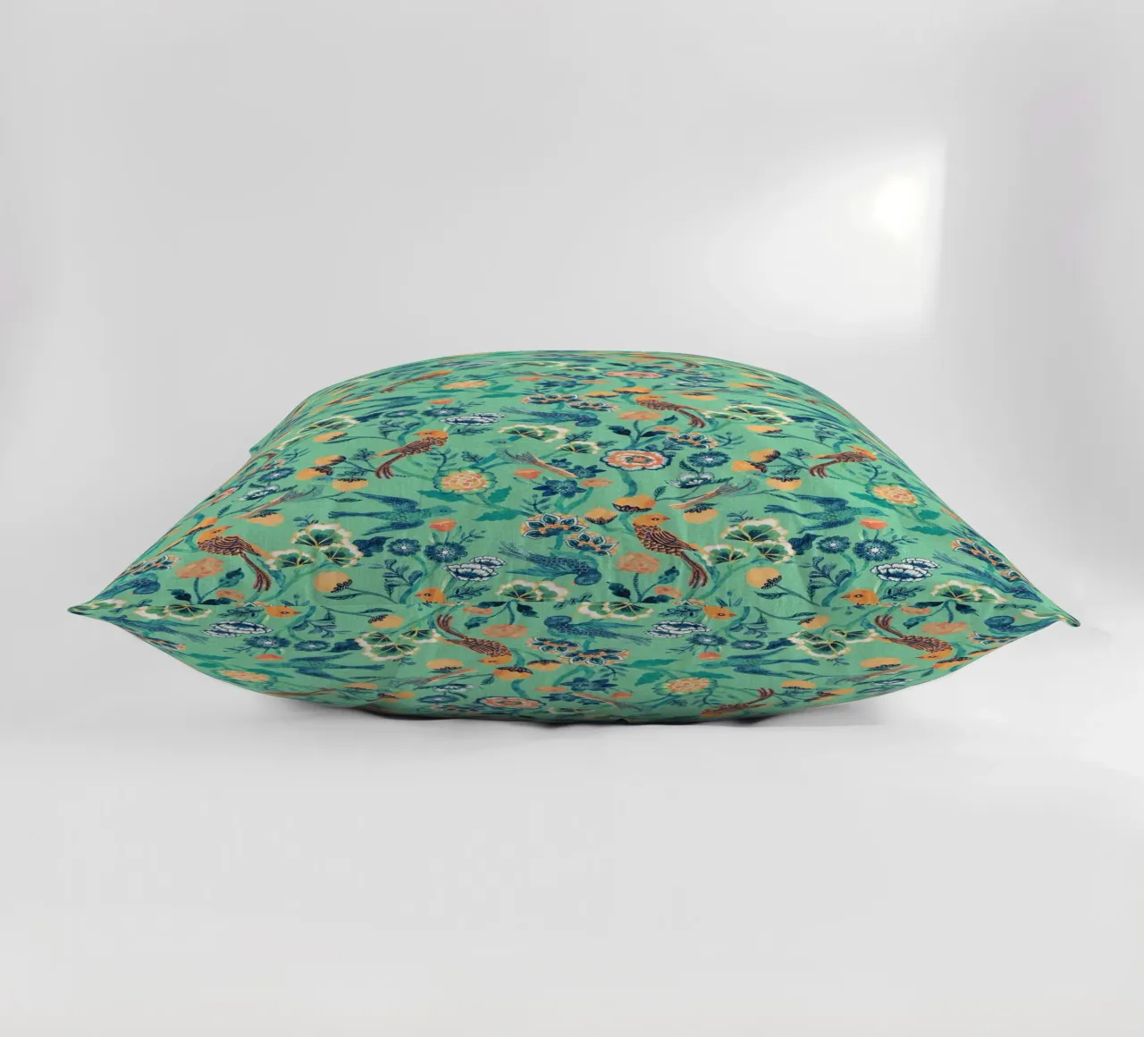 Cecilia Mok - Chintz indiano acqua cuscino da The Artcircle