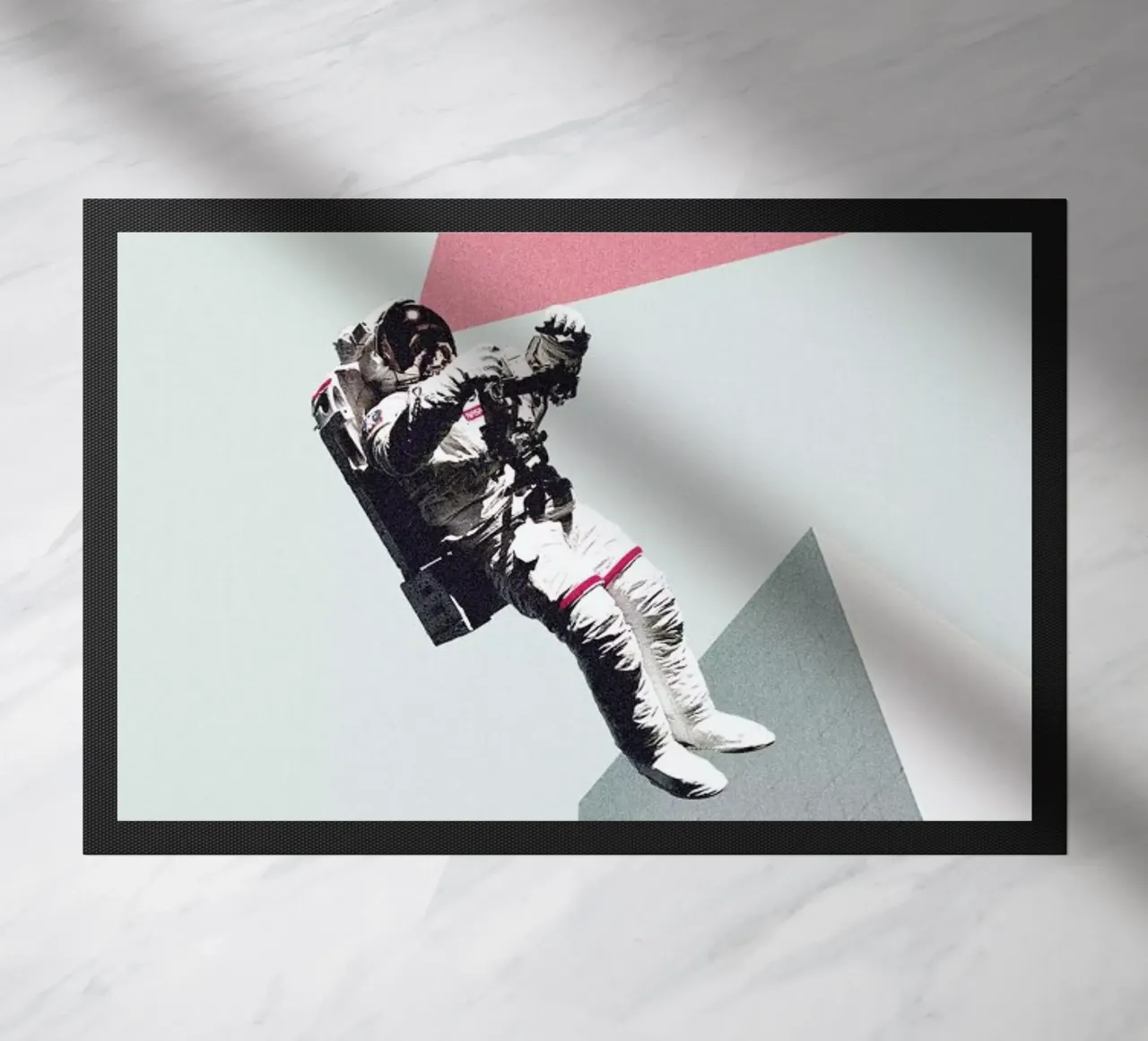 Out of This World zerbino da Maarten Léon