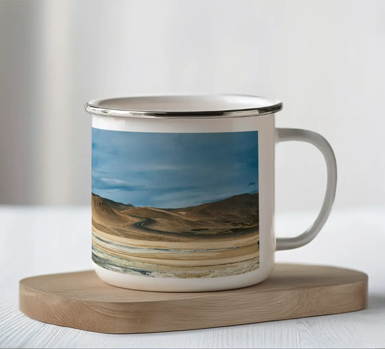 Geothermische dampen en maanlandschappen van Namafjall - Hverir emaille mok van Ben & Clo creations