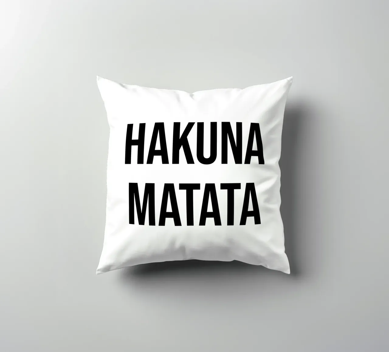 Hakuna Matata quote cuscino da Paigaam Studio
