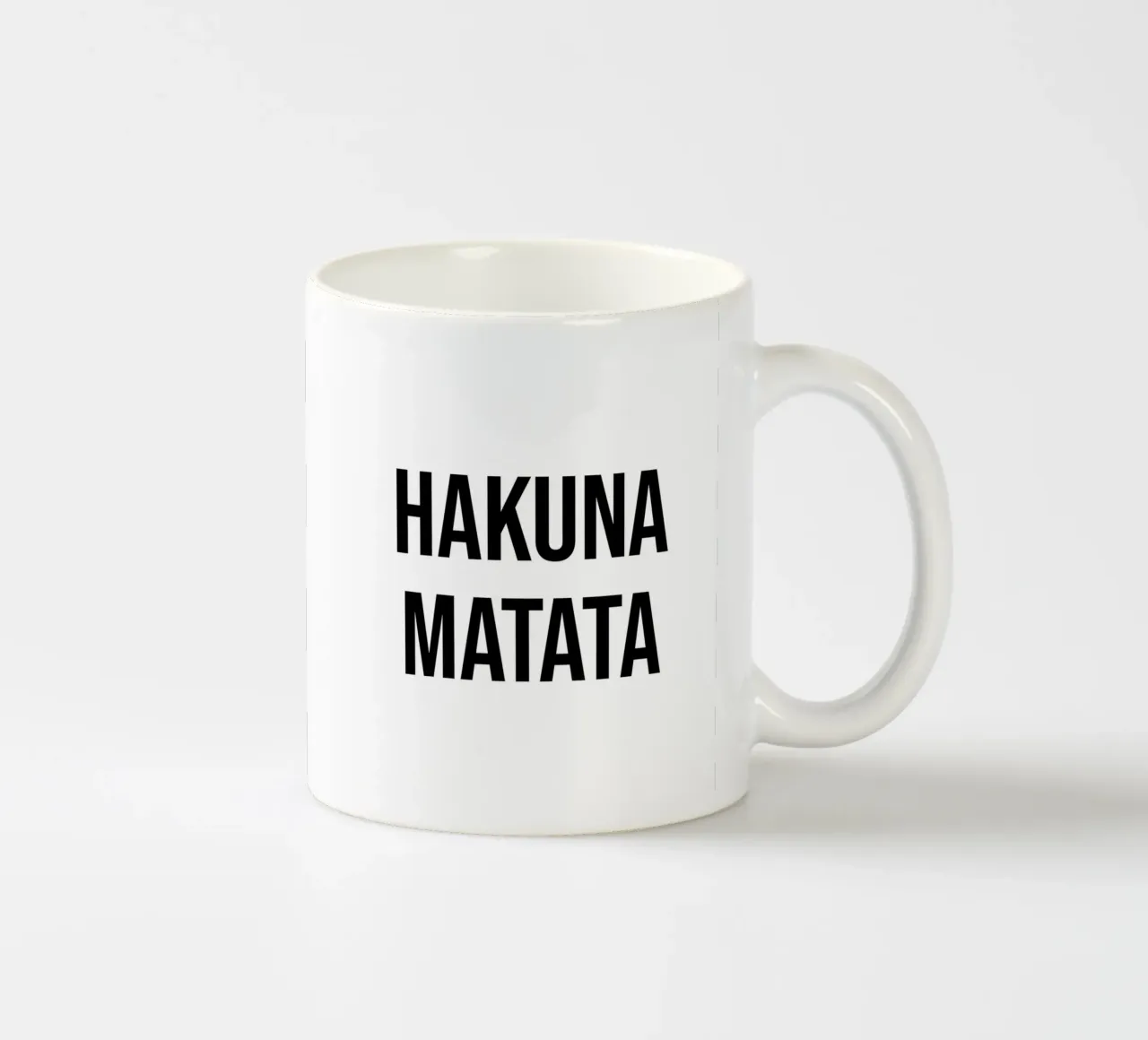Hakuna Matata quote tazza in ceramica da Paigaam Studio