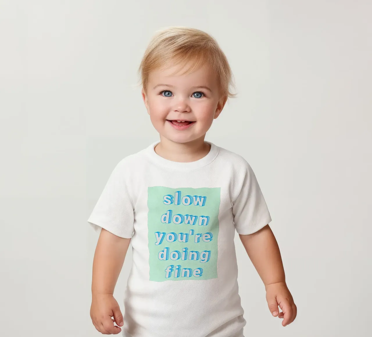 Desacelerar en verde camiseta de bebé de QuooodZ by MooodzArt