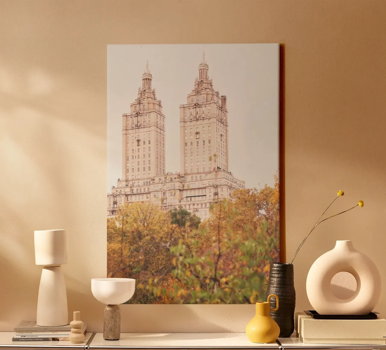 New York, VS I De San Remo-torens in Central Park canvas met Baklijst van Julie Travel Photography