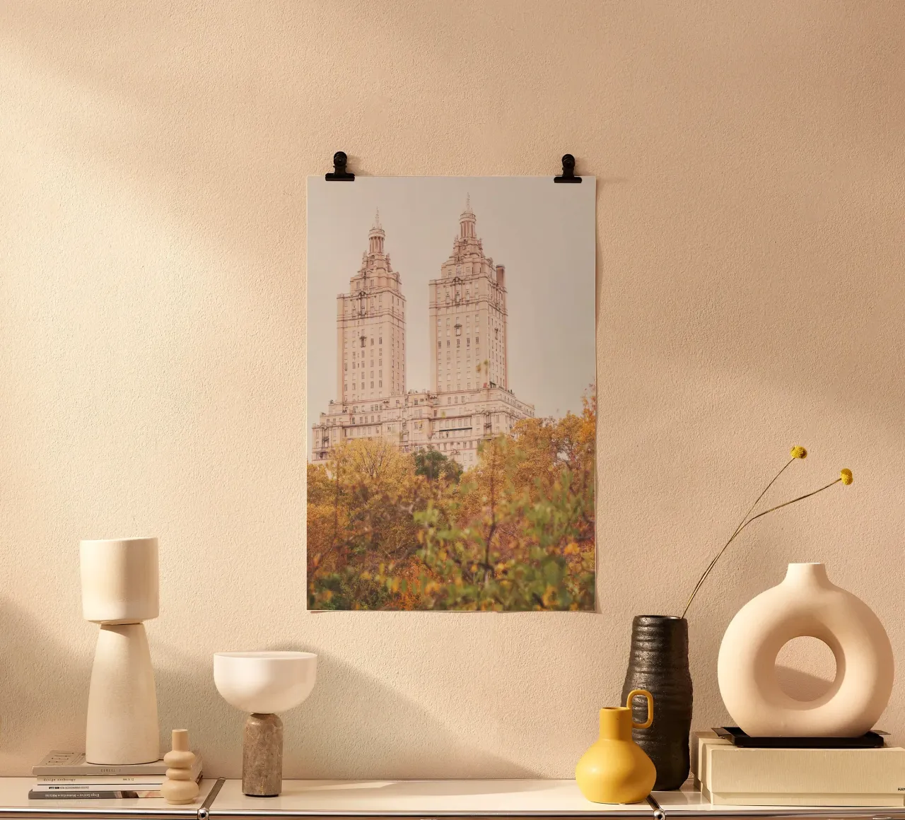 New York, USA I Le torri di San Remo a Central Park poster da Julie Travel Photography